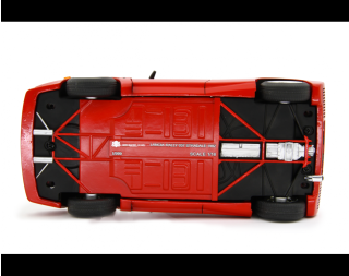 Lancia 037 Rally Stradale 1982 Rosso Laudoracing 1:18 Resinemodell (Türen, Motorhaube... nicht zu öffnen!)
